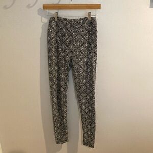 2/$15 🖤🤍 LuLaRoe leggings 🖤🤍 OS